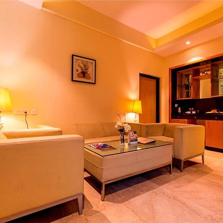 Ramada Neemrana Otel Dış mekan fotoğraf
