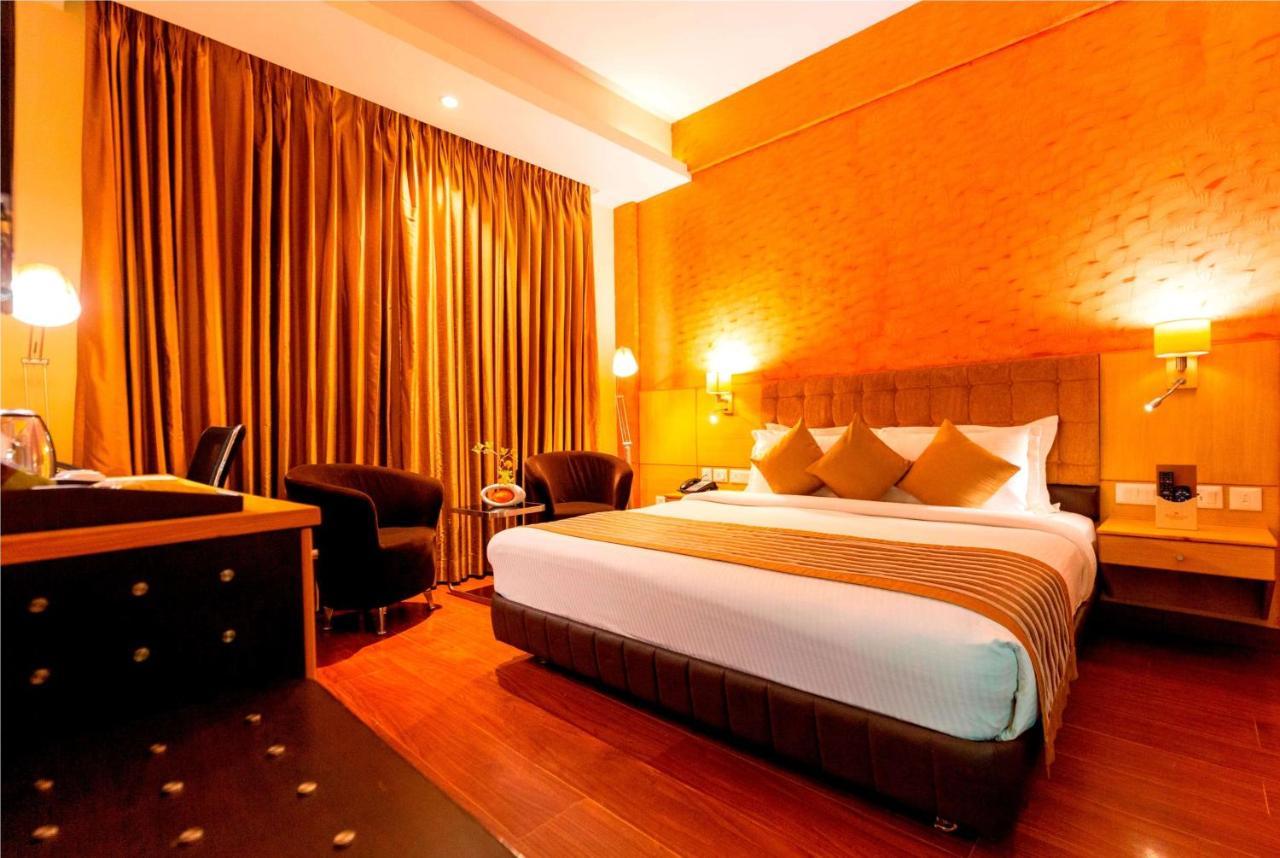 Ramada Neemrana Otel Dış mekan fotoğraf
