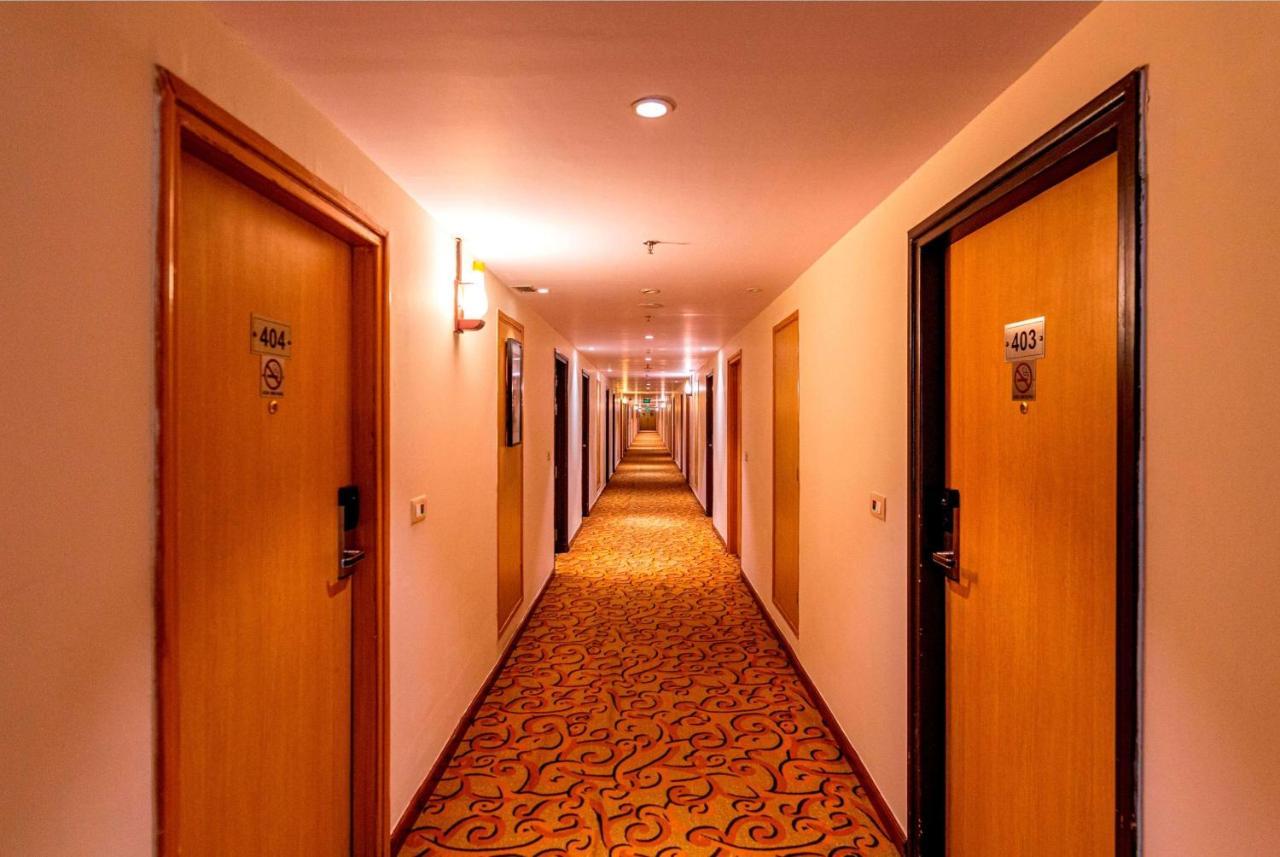 Ramada Neemrana Otel Dış mekan fotoğraf