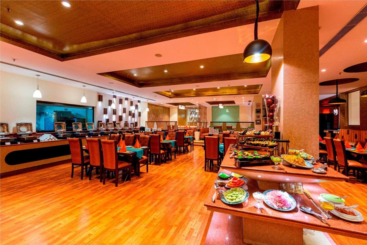 Ramada Neemrana Otel Dış mekan fotoğraf