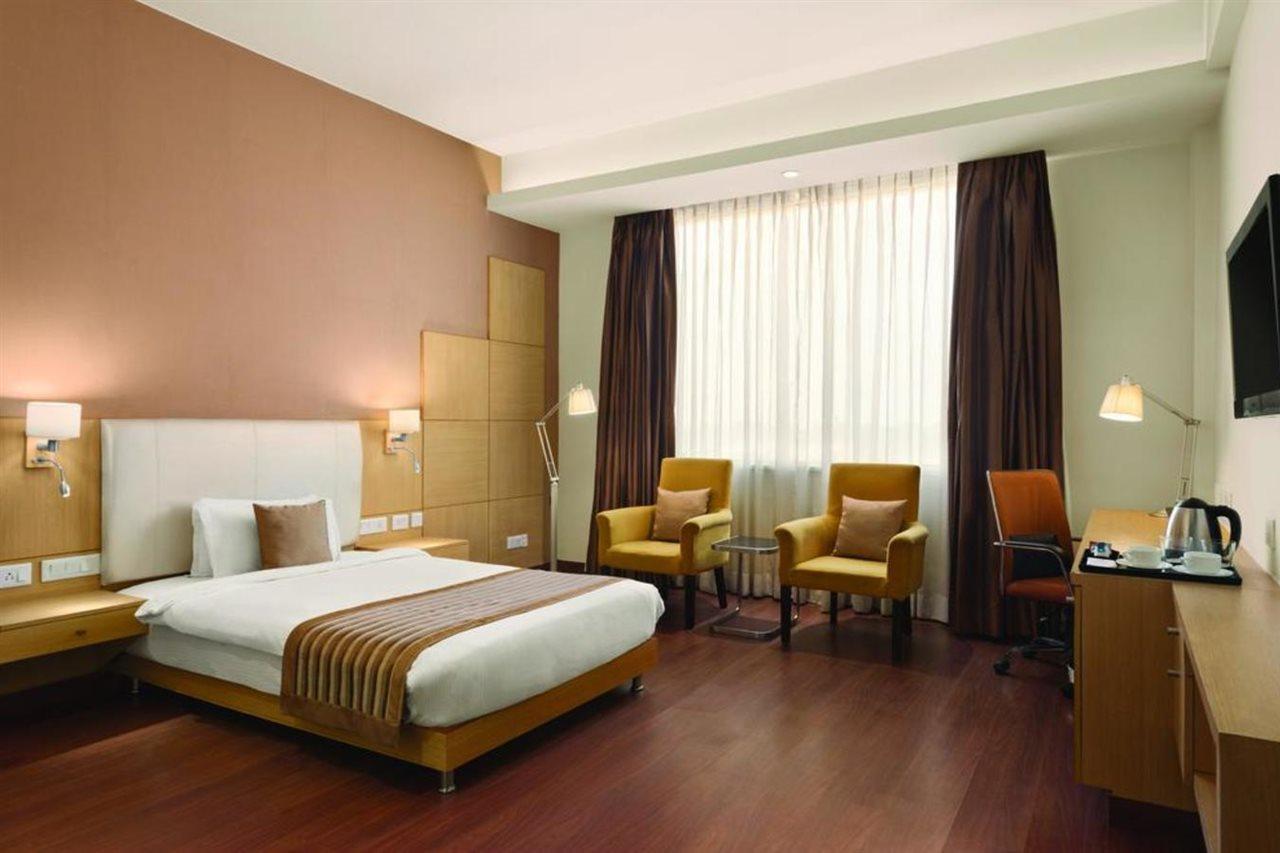 Ramada Neemrana Otel Dış mekan fotoğraf