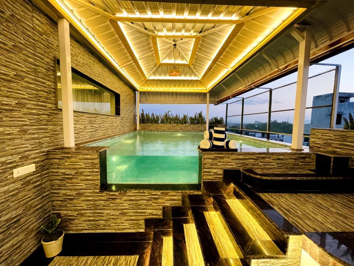 Ramada Neemrana Otel Dış mekan fotoğraf