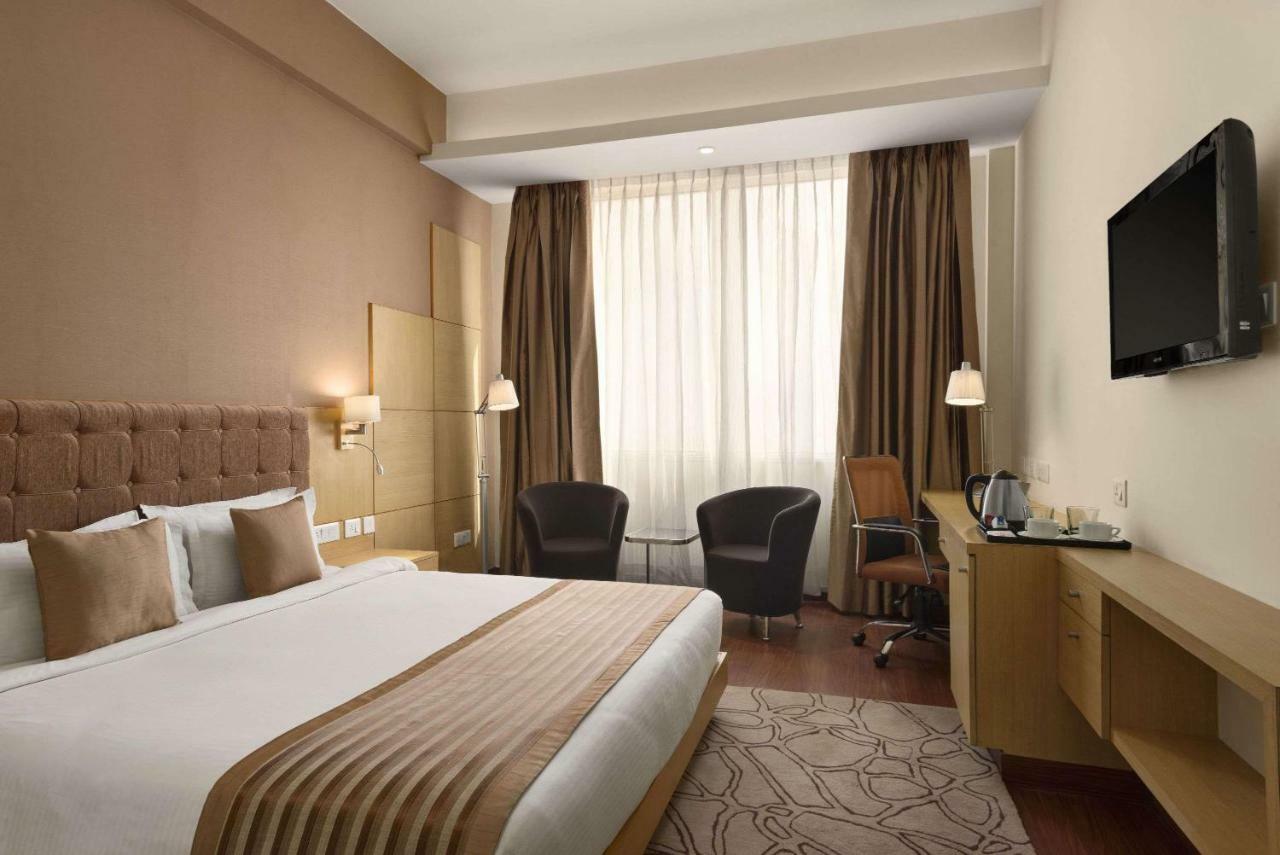 Ramada Neemrana Otel Dış mekan fotoğraf