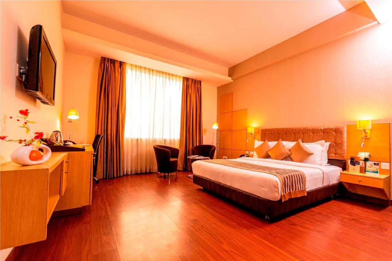 Ramada Neemrana Otel Dış mekan fotoğraf