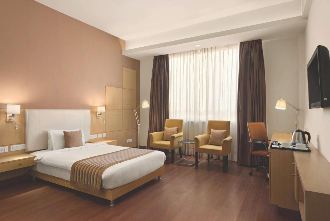 Ramada Neemrana Otel Dış mekan fotoğraf