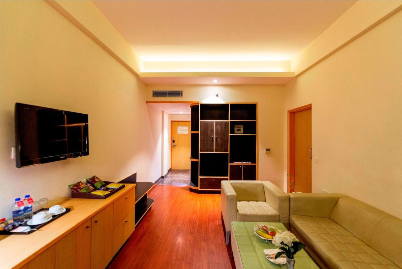 Ramada Neemrana Otel Dış mekan fotoğraf
